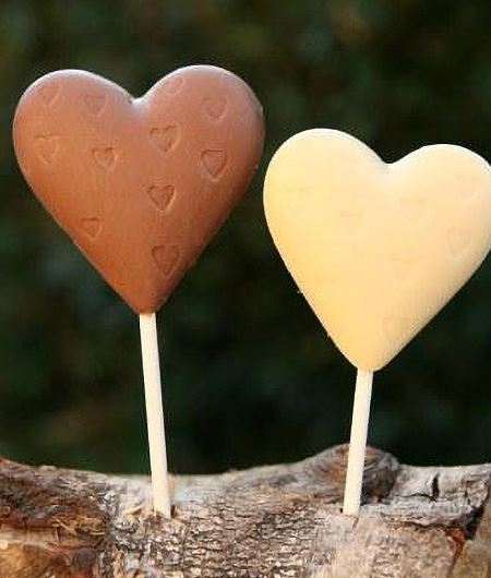 Schokoladenlutscher in Herzform in drei Sorten | Schlaefkes ...